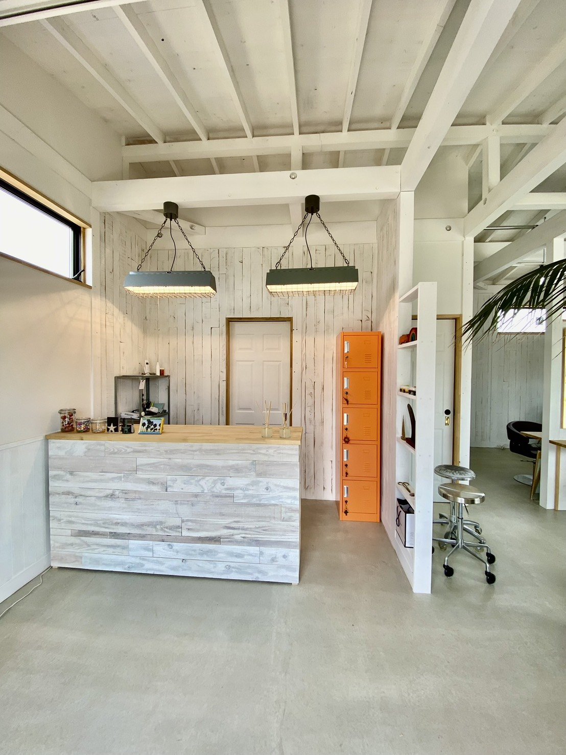 noble HAIR SALON 受付カウンター